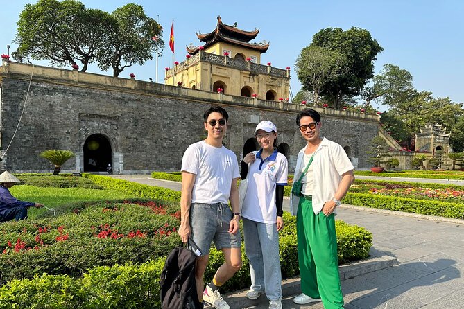 Hanoi Old Quarter Private Walking Tour with Student Guide - Stop 2: Ancient House near Silver Street and why old architecture tells stories
