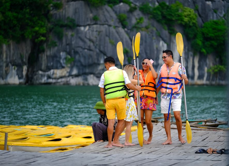 Hanoi: Roundtrip Halong Bay Islands, Caves, Kayaking & Lunch - Hanoi to Ha Long Bay in a single day: how this schedule really feels