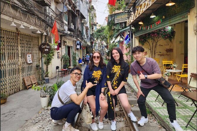 Hanoi Walking Street Food Tour with Train-Street Visit - Banh Mi stop: the chicken/egg + herbs logic actually makes sense