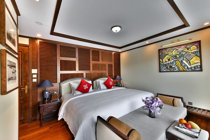 Heritage Binh Chuan 2 Days 1 Night discovery in Lan Ha Bay - Food onboard: meals, welcome drinks, and cookery demos