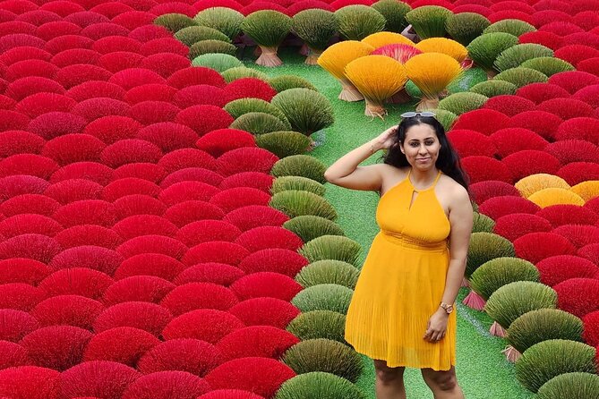 Instagram Incense Quang Phu Cau Village Tour with Train Street - Train Street: Getting a Good View Without Losing Your Mind