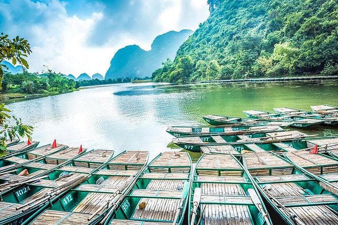 Luxury Ninh Binh: Hoa Lu - Mua Cave - Tam Coc Day Tour from Hanoi - Tam Coc by sampan: drifting through Hang Ca, Hang Hai, and Hang Ba