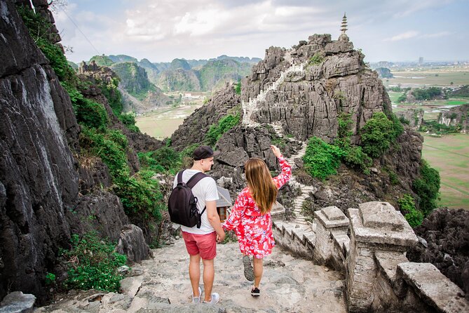 Ninh Binh Day Tour To Visit Hoa Lu - Trang An/Tam Coc - Mua Cave - Stop 1 in Hoa Lu Ancient Capital: temples and quick context