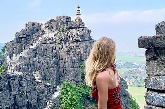 Ninh Binh Full-Day Tour from Hanoi to Hoa Lu, Tam Coc & Mua Cave Via Boat & Bike - Tam Coc Bamboo Boat: The Main Event for Karst Views