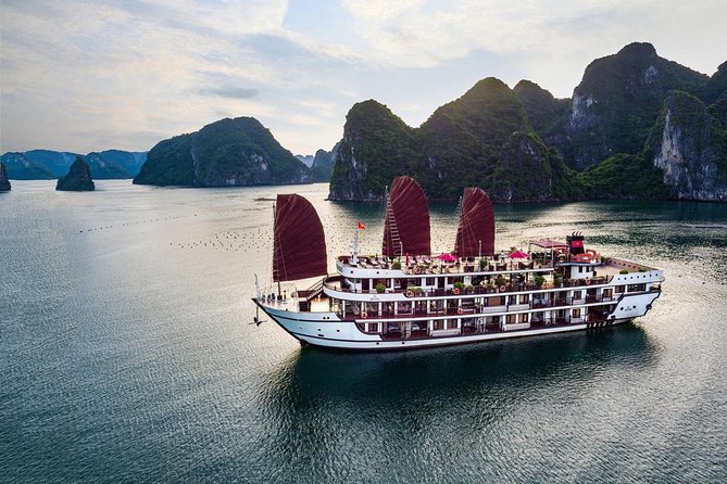 Overnight Luxury 5 Star Alisa Cruise with Meals, Kayak or Bamboo Boat - Onboard comfort: private bathrooms and a schedule that keeps you fed