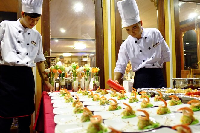 Peony Cruise : Unique 3 Days 2 Nights - Halong bay - Lan Ha Bay - Day 1 on Lan Ha: your first day is all about the bay