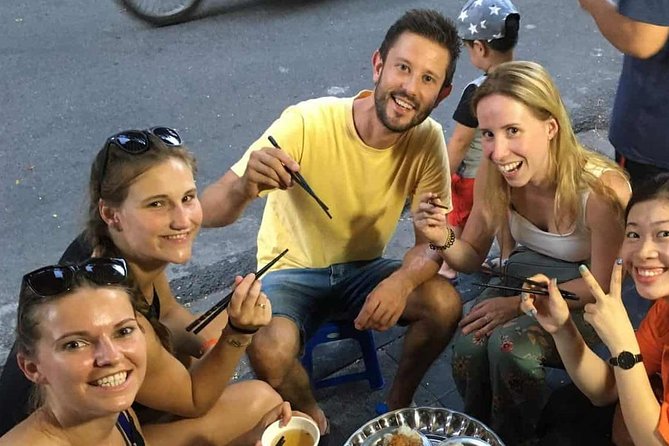 Private Street Food Tour - Walking Hanoi Old Quarter - Stop by Stop: What the 3 Hours Typically Feels Like