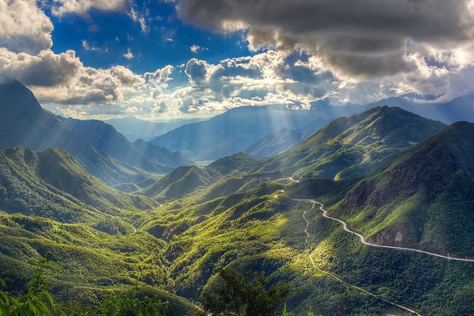 Sapa 2 Days 1 Night From Hanoi - Overnight in Hotel - Sapa Check-In and the First Taste of Town