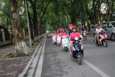 Vespa City Tour &Train Street Female With Ao Dai Riders 4,5 Hours - Safety gear and a real briefing before you roll