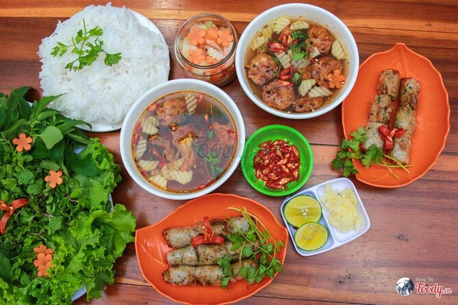 Walking Street Food Tour in Hanoi and Train Street - Meet-up and walking logistics: where the tour starts and how long you’re moving
